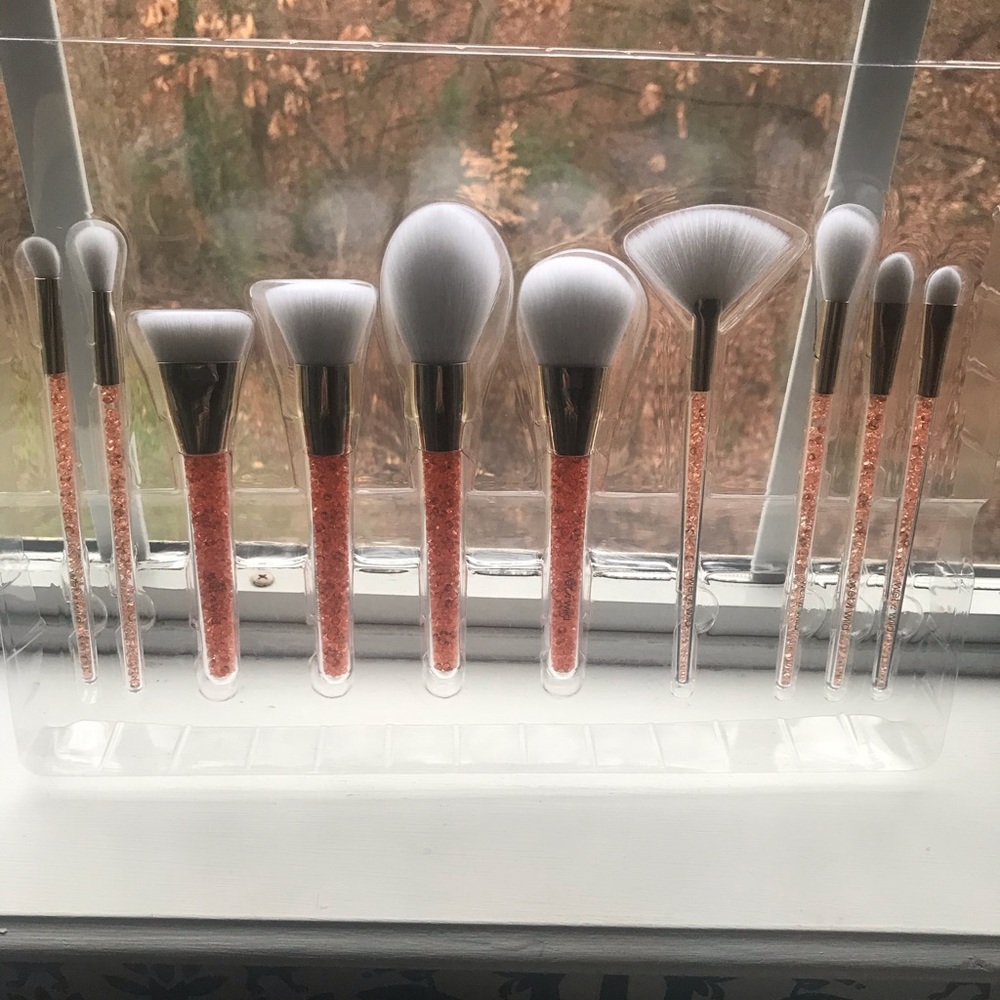 Wet n Wild 10 piece brush set